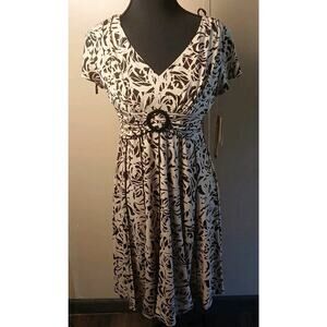 Perceptions Abstract Short Cap Sleeve Dress Beige/Brown Women's Petite 6 NWT